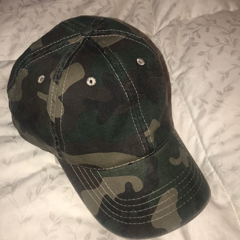 Camo print baseball hat